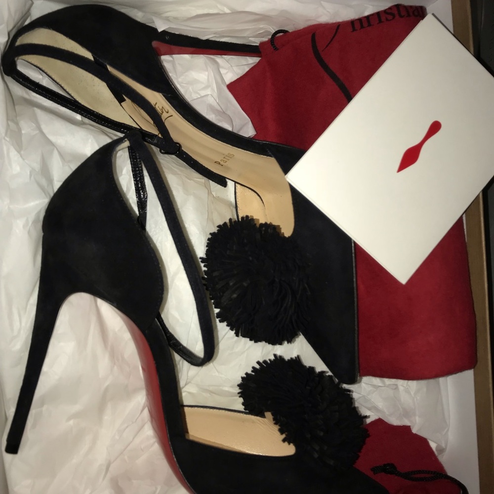 BN christain Louboutin Black VEAU VELOUR
